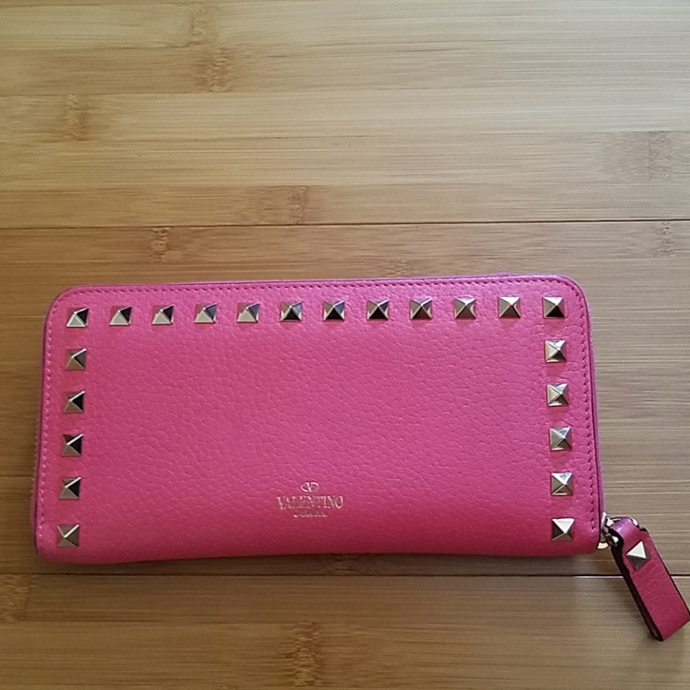 Valentino Garavani rock stud wallet